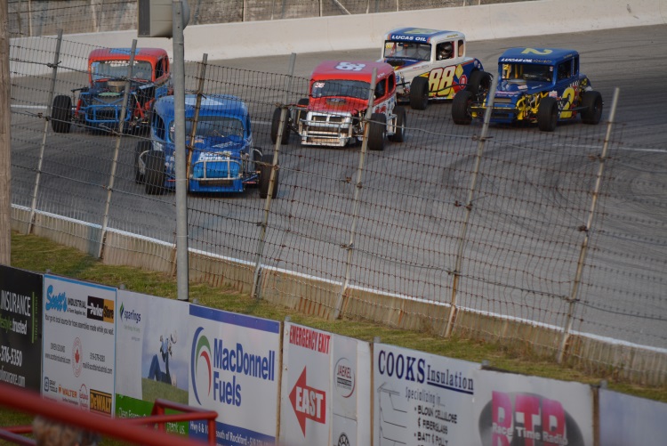 stock-car-racing-at-sauble-speedway