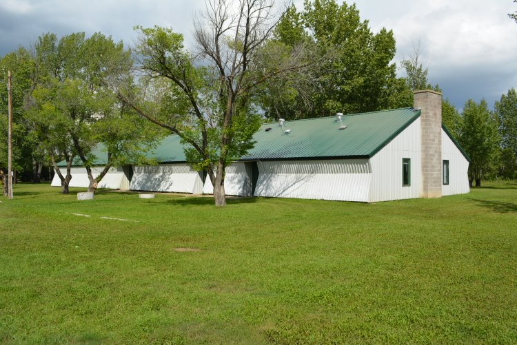 hall-at-pike-lake-pp