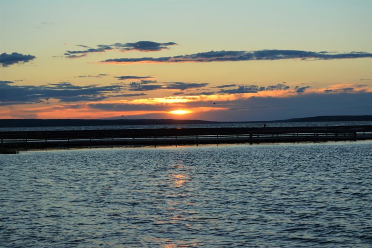 sunset-at-waskesiu-lake